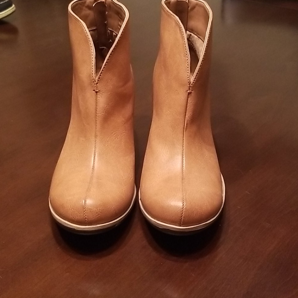 Ankle boots